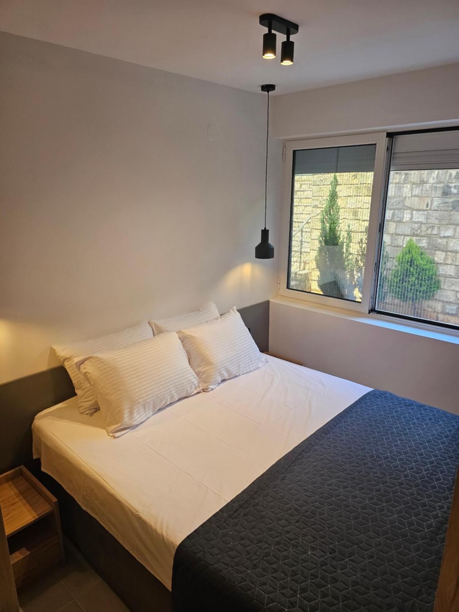 Anja & Ogo Apartments Sea View & Pool Petrovac Exterior foto